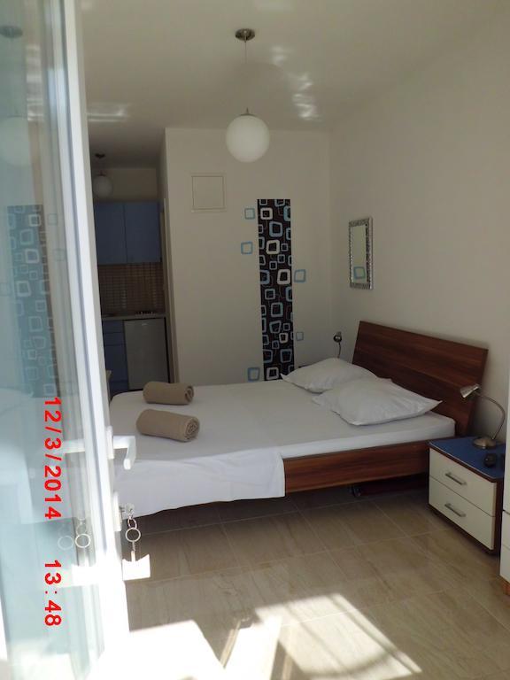 Apartments Viskovic Makarska Oda fotoğraf